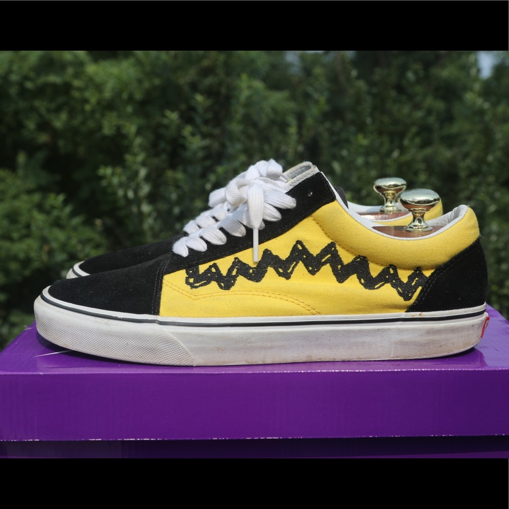 Vans Old Skool x Peanuts ‘Charlie Brown’ Sneakers Size 11.5 - Picture 2 of 12